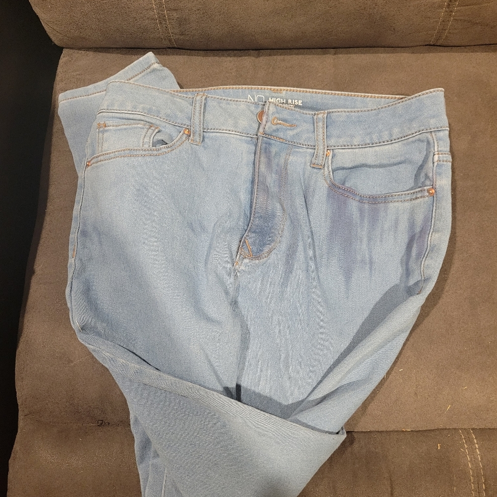 Jeans - Picture 2 of 2